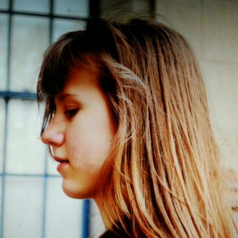 Meet your Posher, Nina nelly